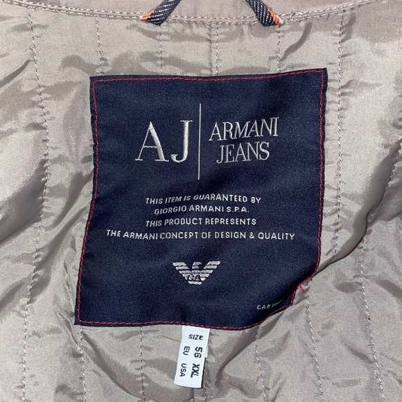 Armani coat - Picture 3 of 3